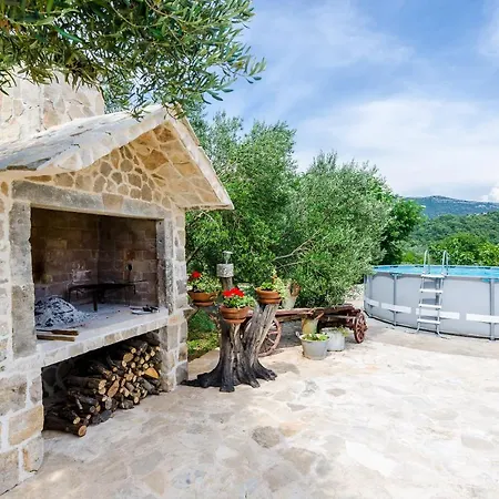 Wine & Vino Holiday