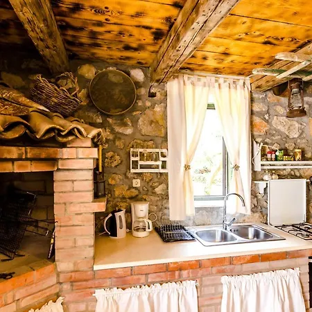 Wine & Vino Holiday Ston
